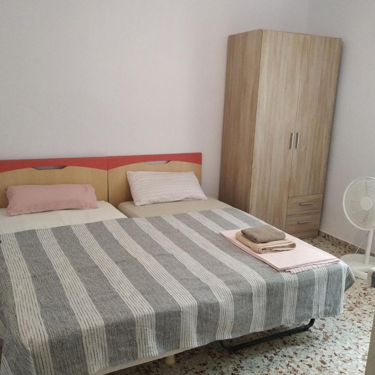 Habitacion Privada Y Tranquila Alicante Ngoại thất bức ảnh